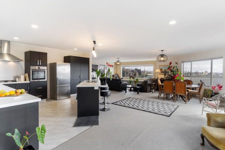 Photo of property in 5 Cynthia Place, Bellevue, Tauranga, 3110