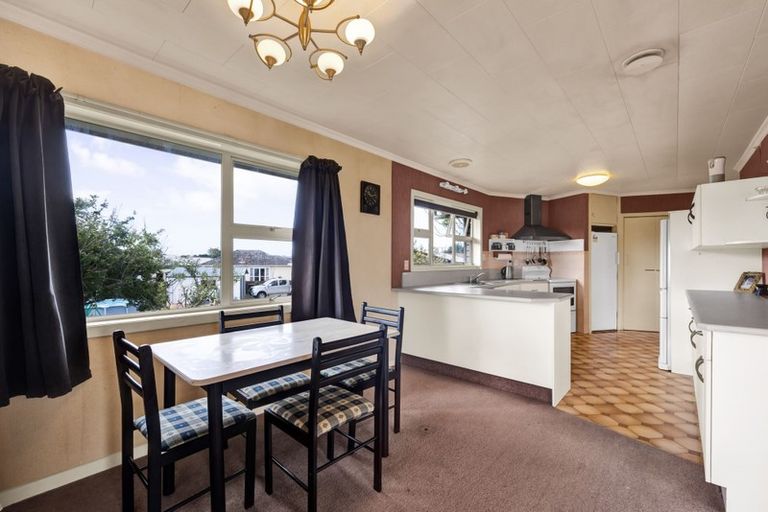 Photo of property in 192 Waihi Road, Hawera, 4610