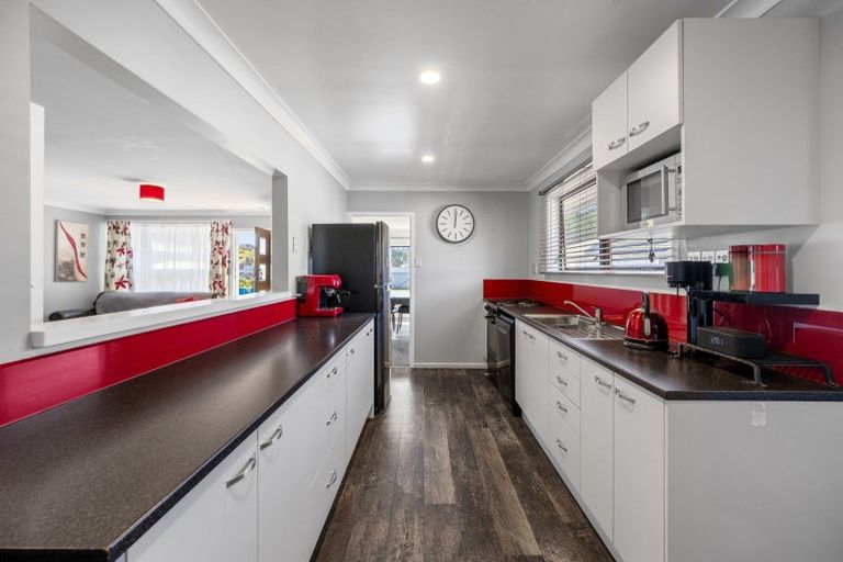 Photo of property in 13 Maadi Road, Onekawa, Napier, 4110