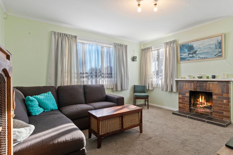 Photo of property in 1/35 Waterview Road West, Takanini, 2112