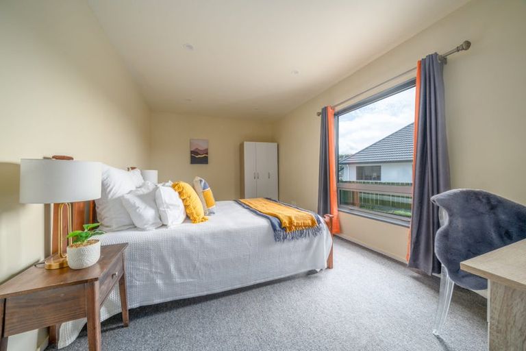 Photo of property in 59 Amesbury Drive, Churton Park, Wellington, 6037