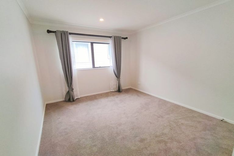 Photo of property in 4 Dungloe Avenue, Flat Bush, Auckland, 2019