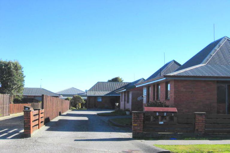 Photo of property in 2/128 Shakespeare Street, Greymouth, 7805