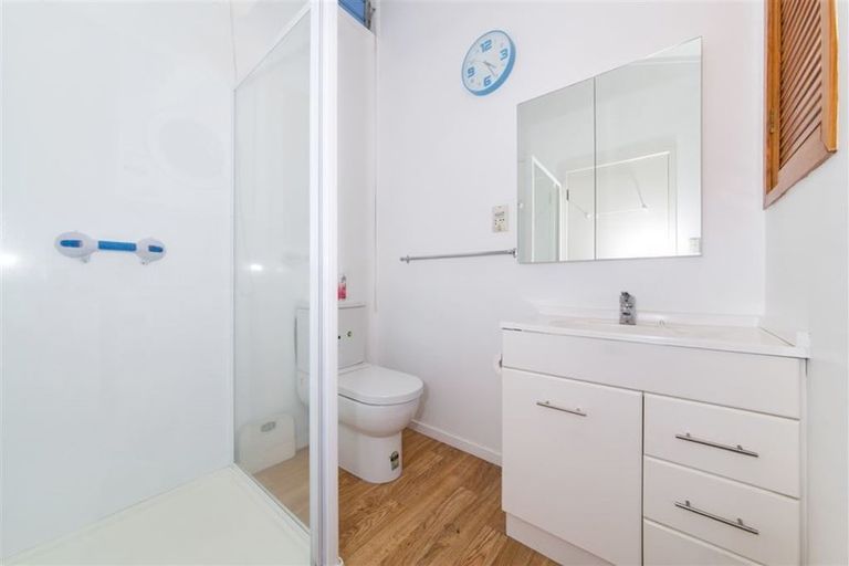 Photo of property in 3 Dolbear Street, Titirangi, Auckland, 0604