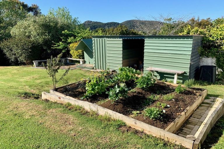 Photo of property in 33 Ritchie Road, Parua Bay, Whangarei, 0174