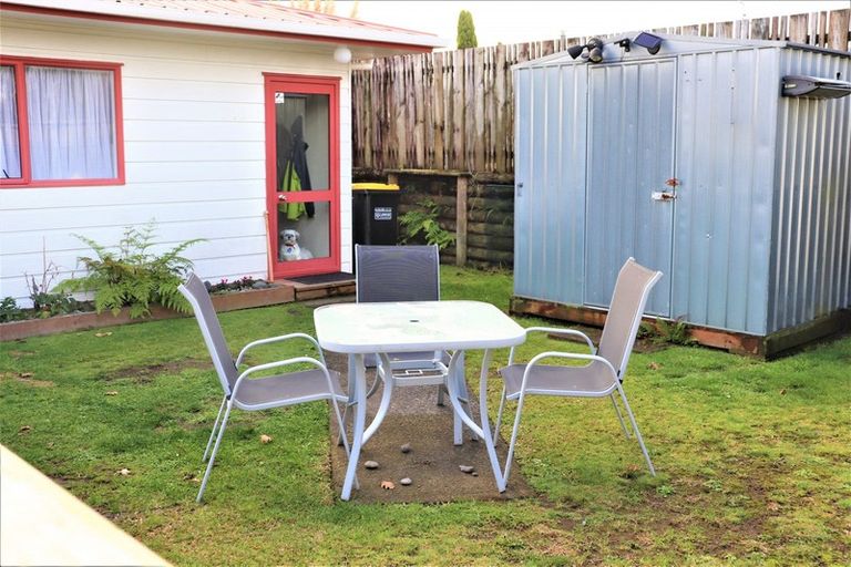 Photo of property in 122unit Kenny Street, Waihi, 3610