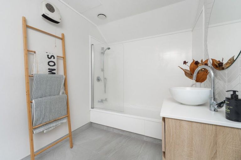 Photo of property in 23a Moyne Avenue, Milson, Palmerston North, 4414