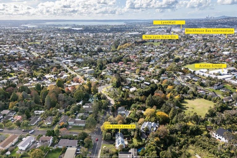 Photo of property in 14b South Lynn Road, Titirangi, Auckland, 0604