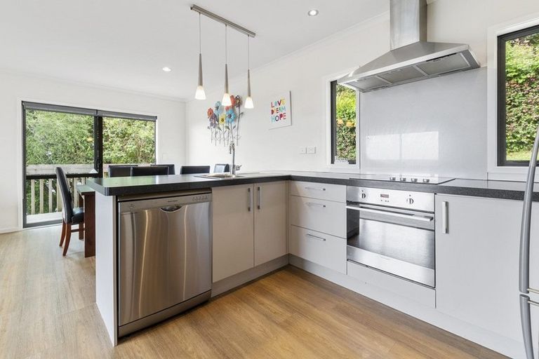 Photo of property in 63 Mack Place, Red Hill, Papakura, 2110