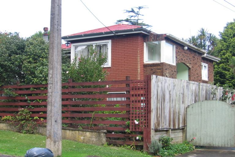 Photo of property in 32 Boylan Road, Titirangi, Auckland, 0604