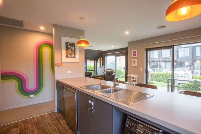 Photo of property in 1 Merivale Avenue, Wanaka, 9305