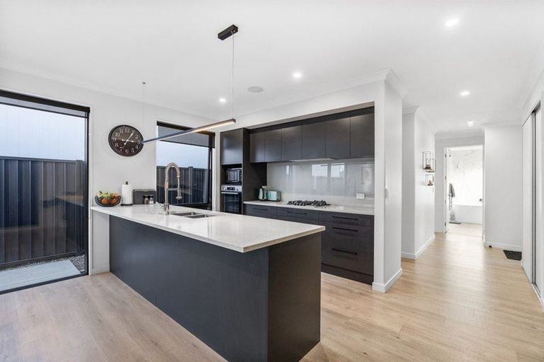 Photo of property in 17 Horoeka Street, Avonhead, Christchurch, 8042