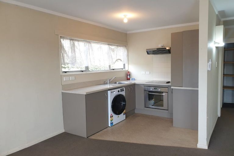 Photo of property in 126u2 Redwood Avenue, Tawa, Wellington, 5028
