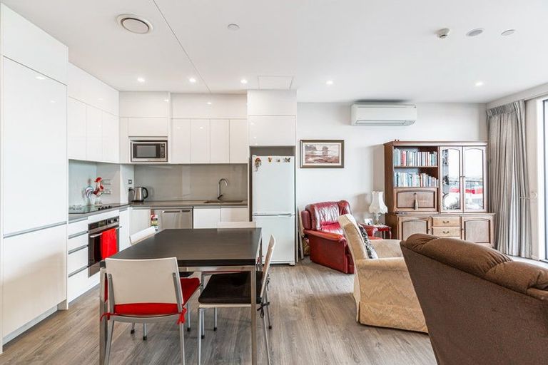 Photo of property in 301/2 Onekiritea Road, Hobsonville, Auckland, 0616