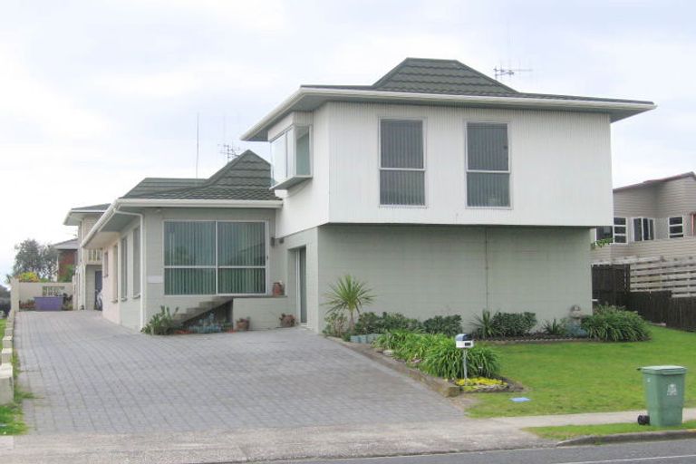 Photo of property in 2/45 Oceanbeach Road, Mount Maunganui, 3116