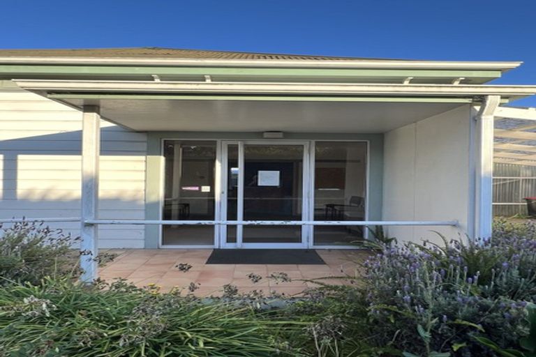 Photo of property in 53 Havelock Road, Havelock North, 4130