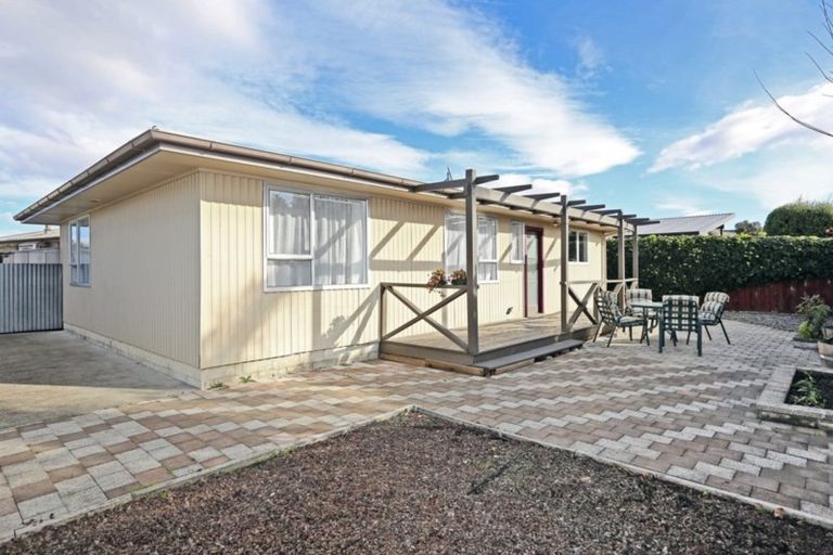 Photo of property in 2/8 Kauri Street, Taradale, Napier, 4112