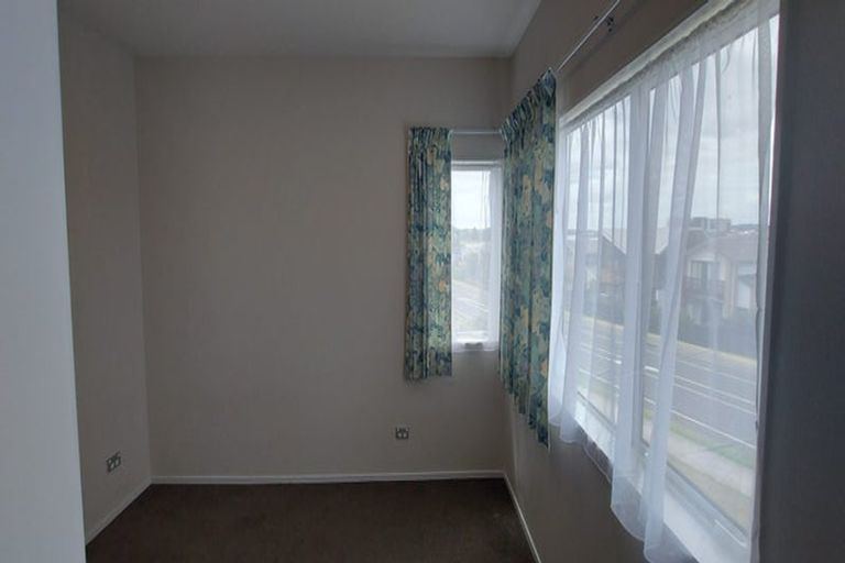 Photo of property in 39 Lockheed Street, Hobsonville, Auckland, 0618