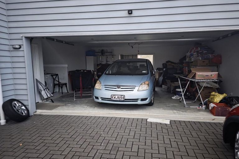 Photo of property in 6a Riverina Avenue, Pakuranga, Auckland, 2010