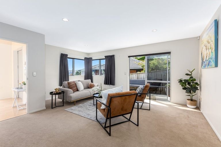 Photo of property in 22 Ships Cove, Whitby, Porirua, 5024