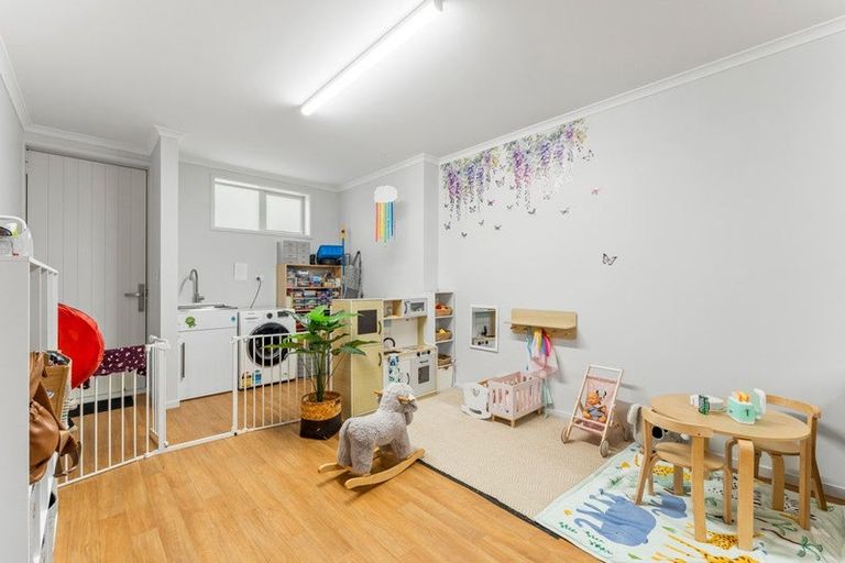 Photo of property in 6 Taitonga Lane, Stanmore Bay, Whangaparaoa, 0932