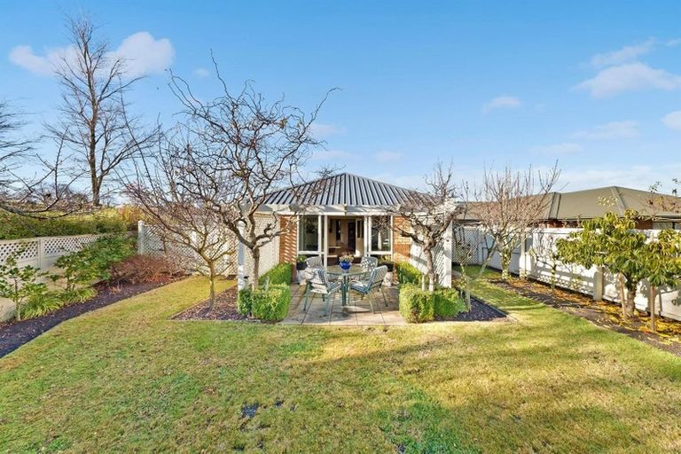Photo of property in 10 Richard Seddon Drive, Northwood, Christchurch, 8051