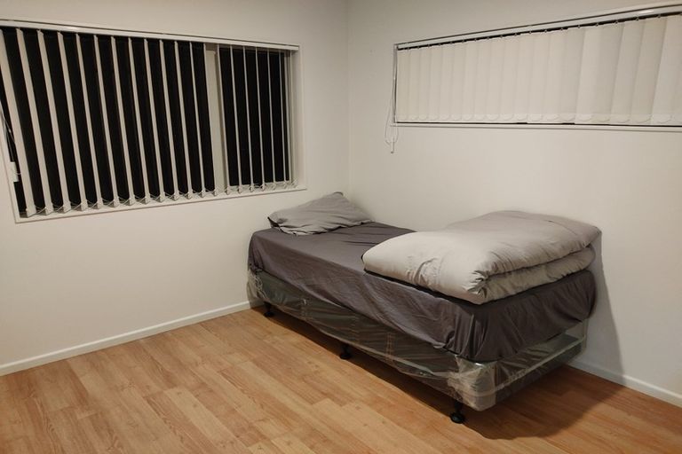 Photo of property in 419 Bucklands Beach Road, Bucklands Beach, Auckland, 2012