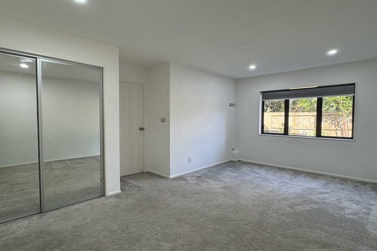 Photo of property in 276a Sturges Road, Henderson, Auckland, 0612