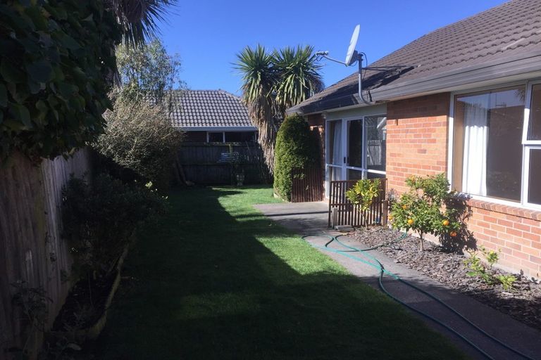 Photo of property in 2/12 Thames Street, Mairehau, Christchurch, 8013