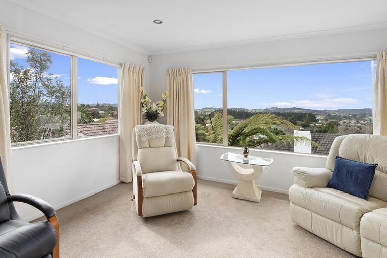Photo of property in 11a Grand View Road, Te Kamo, Whangarei, 0112