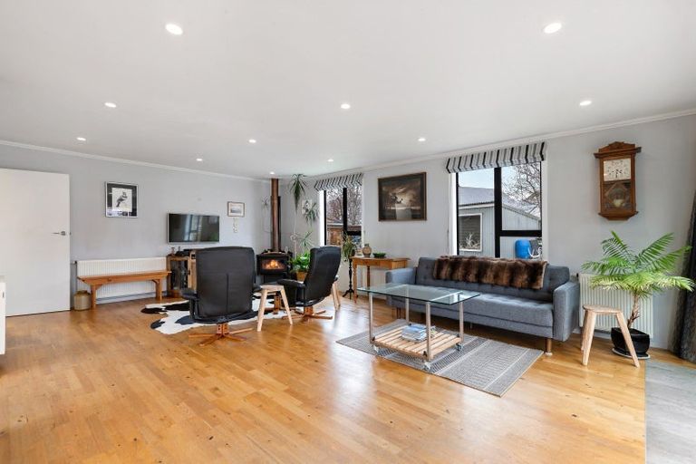 Photo of property in 6 Elva Dawson Place, Arrowtown, 9302