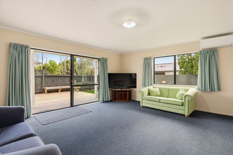 Photo of property in 33 Ruahine Street, Roslyn, Palmerston North, 4414
