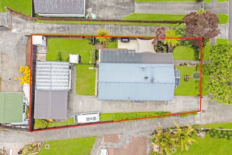 Photo of property in 9 Le Havre Place, Takanini, 2112