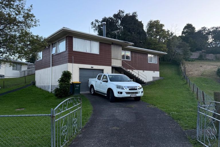 Photo of property in 25 Glenfinn Place, Massey, Auckland, 0614
