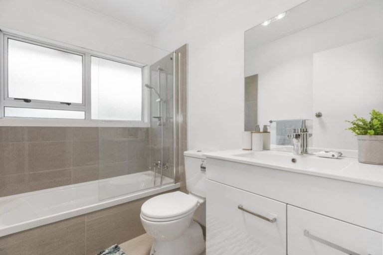 Photo of property in 1/108 Great South Road, Manurewa, Auckland, 2102