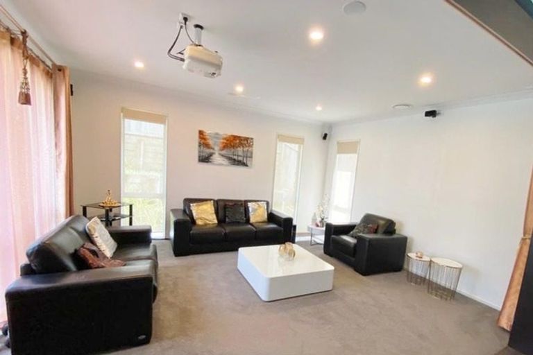 Photo of property in 6 Sauvignon Avenue, Ranui, Auckland, 0612