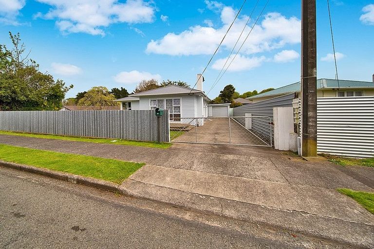 Photo of property in 26 Ramanui Avenue, Hawera, 4610