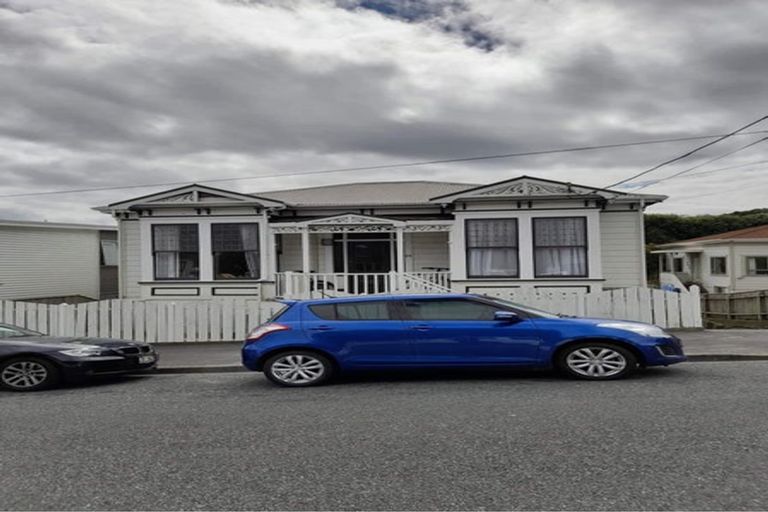 Photo of property in 22 Tamar Street, Island Bay, Wellington, 6023