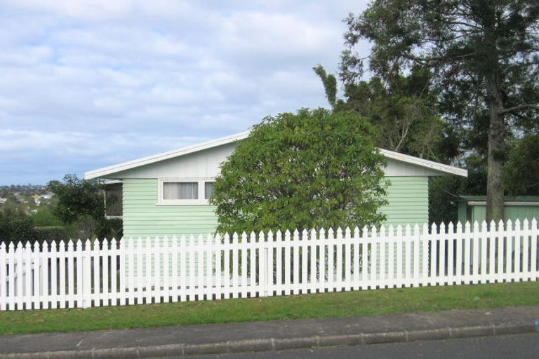 Photo of property in 31 Helena Street, Massey, Auckland, 0614