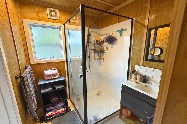 Photo of property in 8 Aiken Road, Saint Johns Hill, Whanganui, 4501