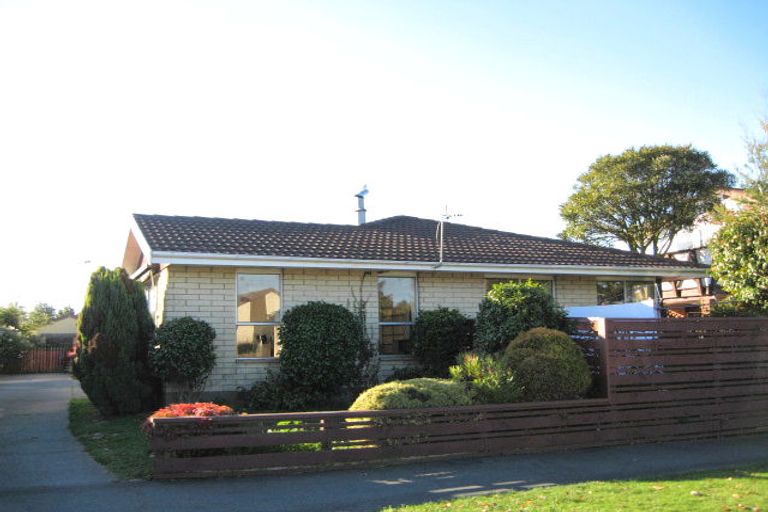 Photo of property in 24 Greenock Street, Redwood, Christchurch, 8051