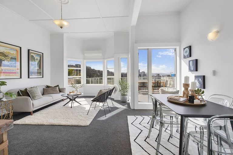 Photo of property in 12 Maarama Crescent, Aro Valley, Wellington, 6021