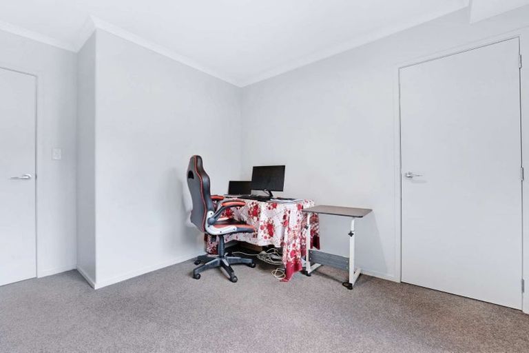 Photo of property in 2 Matawai Puna Drive, Pukekohe, 2120