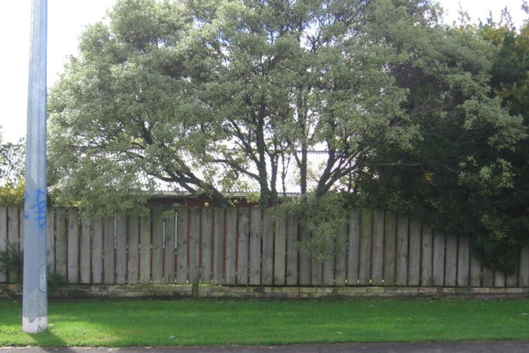 Photo of property in 129 Solar Road, Glen Eden, Auckland, 0602