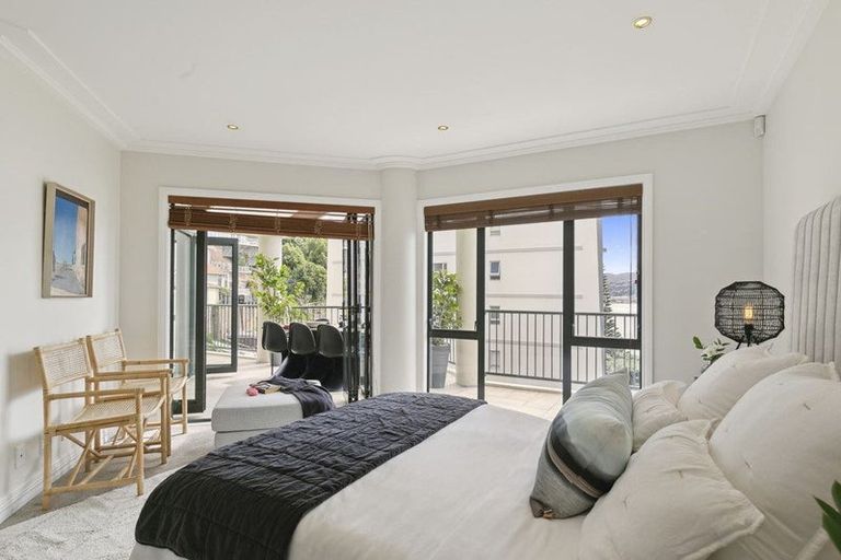 Photo of property in 15/22u Oriental Terrace, Oriental Bay, Wellington, 6011