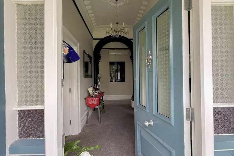 Photo of property in 25 Rhodes Street, Waimate, 7924