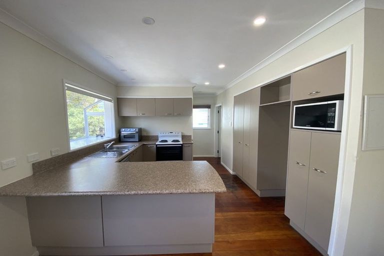 Photo of property in 11 Huia Street, Tawa, Wellington, 5028