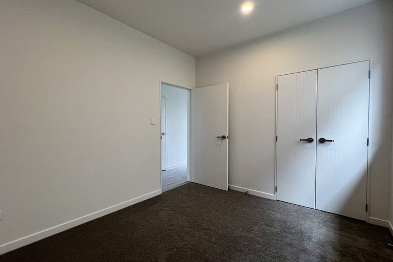 Photo of property in 28 Neretva Avenue, Massey, 0614