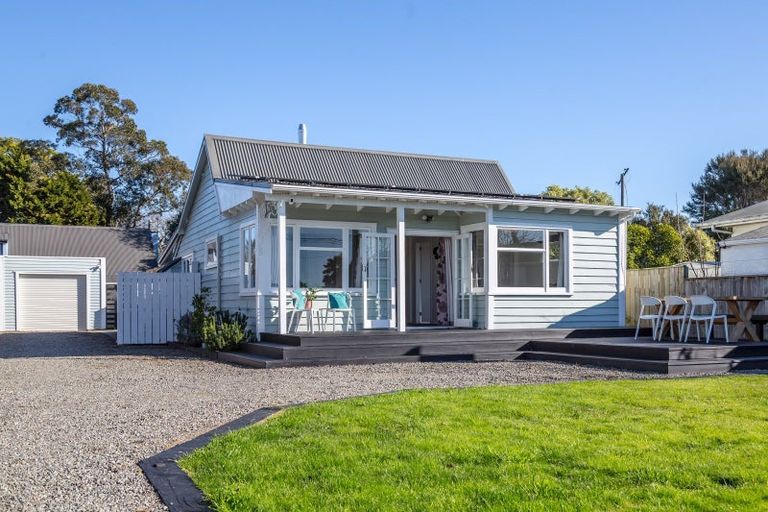 Photo of property in 18a Humphries Street, Greytown, 5712