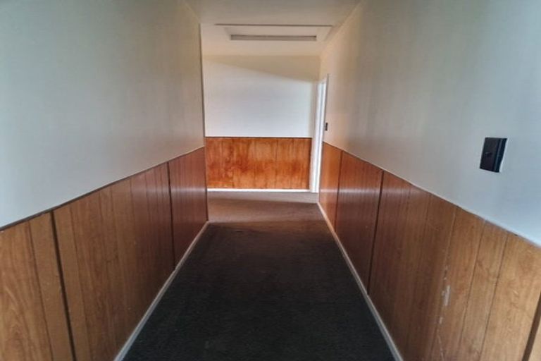 Photo of property in 2/2a Hutt Road, Manurewa, Auckland, 2102